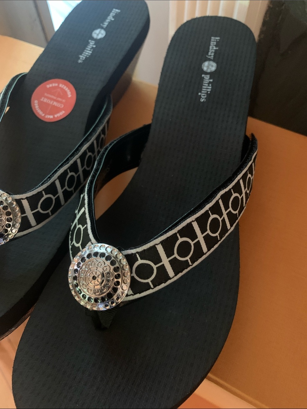 lindsay phillips Black Flip Flop Sandals with Silver Accent - Picture 2 of 8